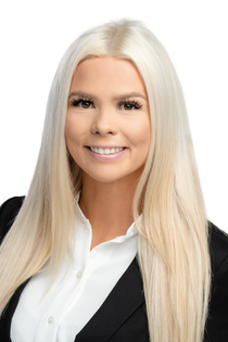 Kayley Faas Headshot